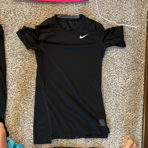 NIKE BUNDLE - Picture 4 of 16